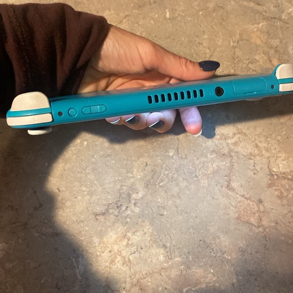 Nintendo Switch Lite ***SOLD*** - Picture 9 of 10